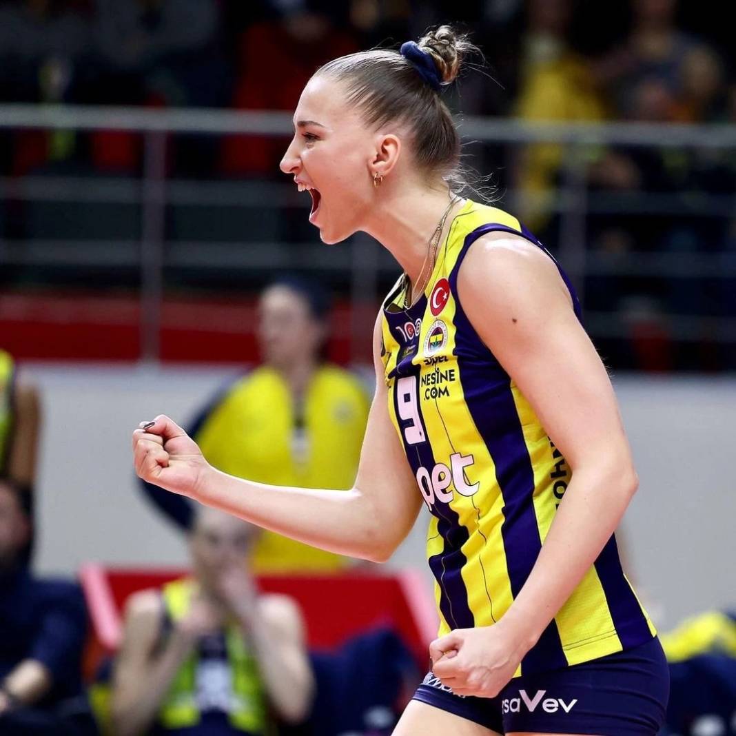 Fenerbahçe'den ayrıldı! "Sevgim sonsuza kadar sürecek" diyerek veda etti 3